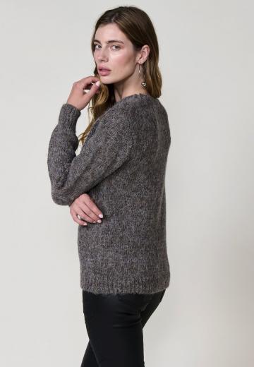 Длинный пуловер