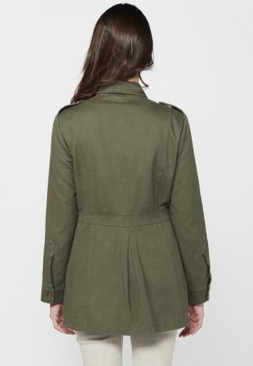 Куртка с накладнымит карманами