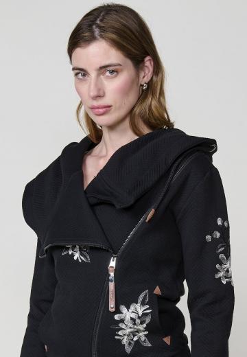 Пуловер с капюшоном