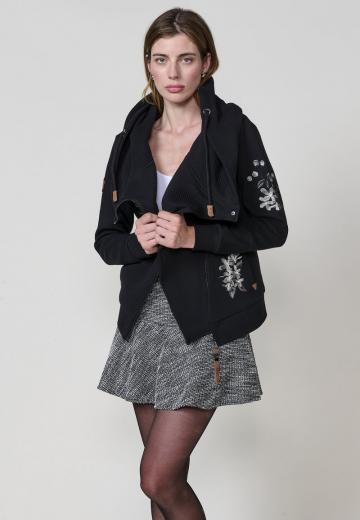 Пуловер с капюшоном