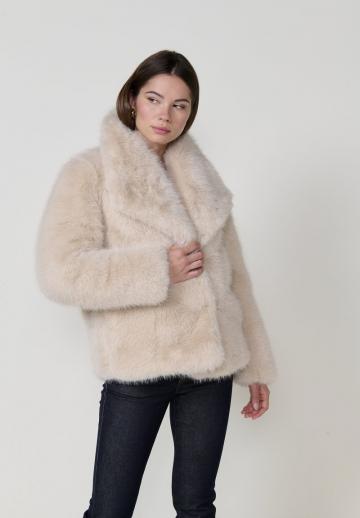 Зимняя куртка