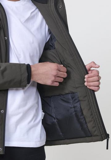 Зимняя куртка