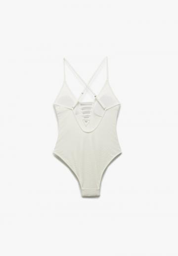 Слитный купальник