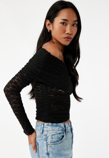 Кружевная блузка