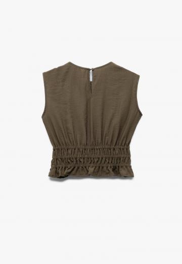 Блузка без рукавов