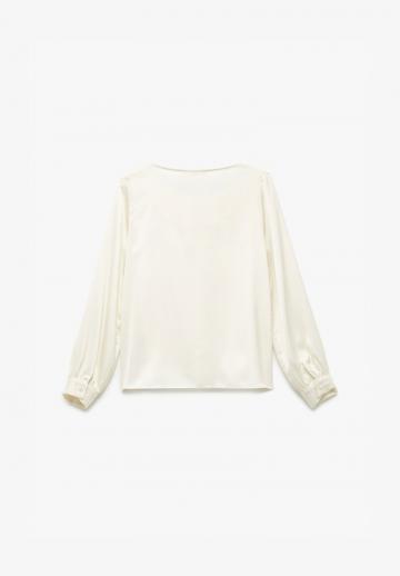 Атласная блузка