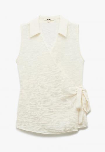 Блузка без рукавов