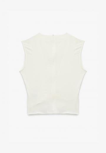Блузка без рукавов
