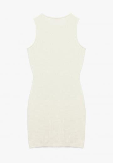 Платье футляр