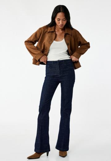 Клешеные джинсы