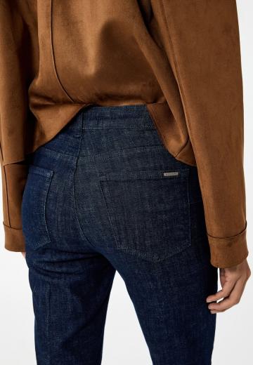 Клешеные джинсы