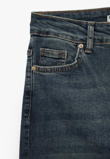 Клешеные джинсы