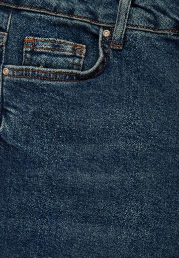 Клешеные джинсы