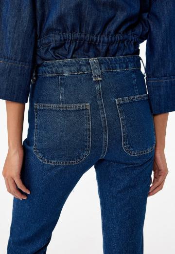 Клешеные джинсы