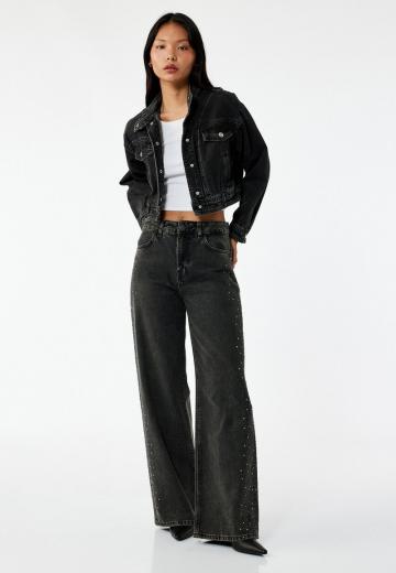 Клешеные джинсы