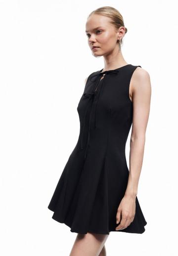 Короткое платье