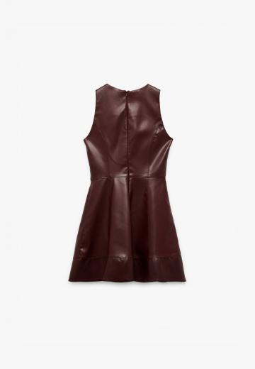 Короткое платье