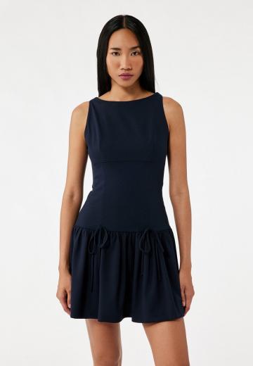 Короткое платье