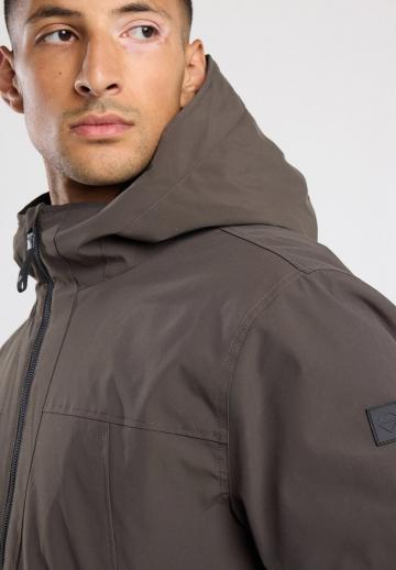 Зимняя куртка