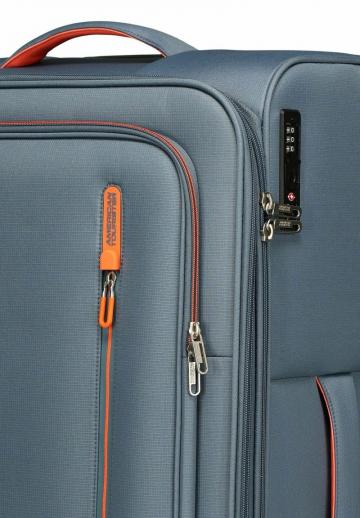 Чемодан на колесах