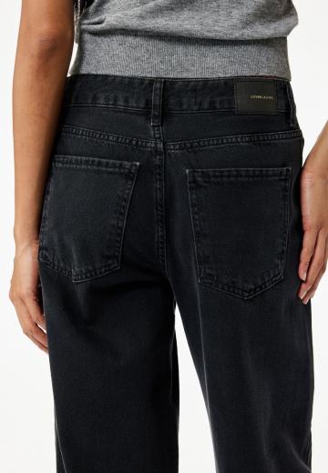 Свободные джинсы