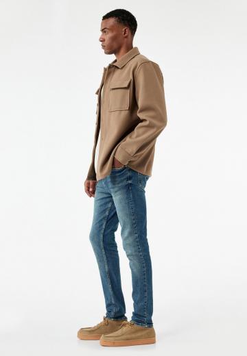 Узкие джинсы