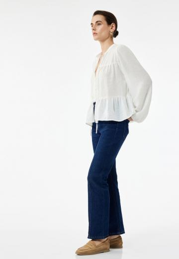 Прямые джинсы