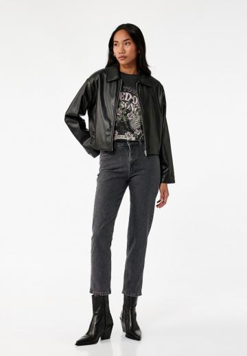 Короткие джинсы