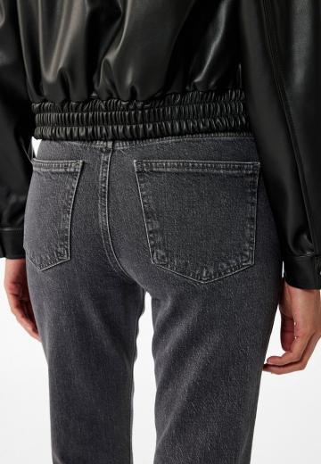 Короткие джинсы