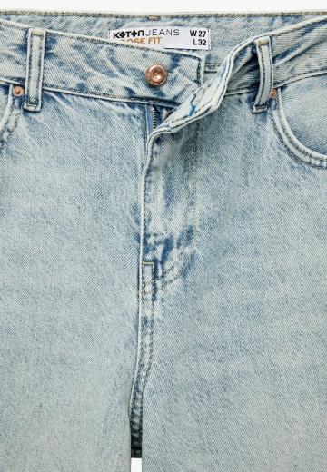 Прямые джинсы