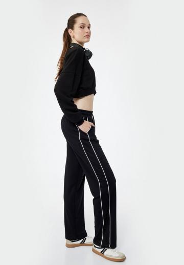 Спортивные штаны