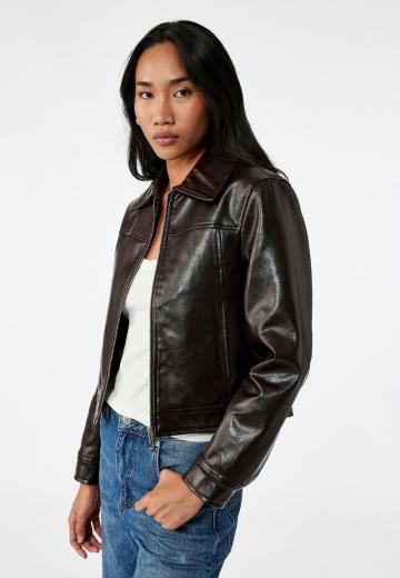 Короткая куртка