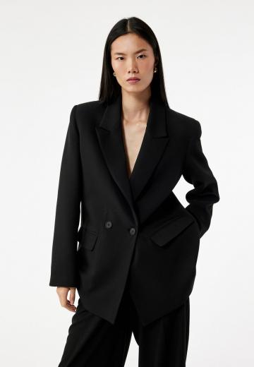 Короткое пальто