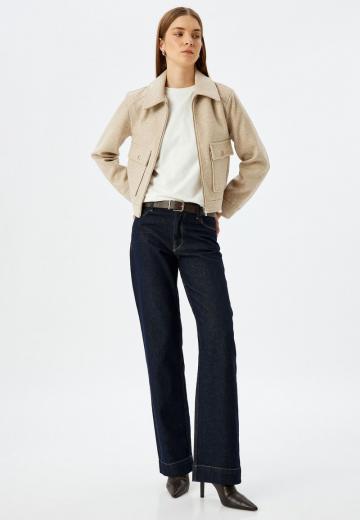 Куртка с накладнымит карманами