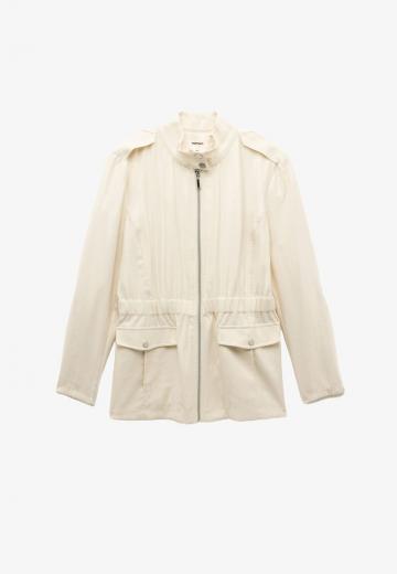 Куртка с накладнымит карманами