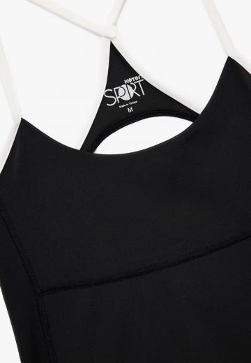 Топ на бретельках