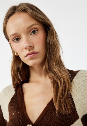 Жаккардовая вязаная кофта