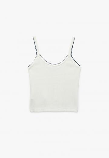 Топ на бретельках