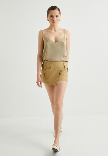 Топ на бретельках