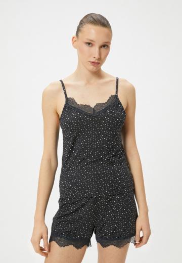 Топ на бретельках