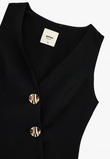 Джинсовая жилетка