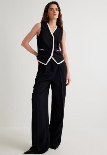 Джинсовая жилетка