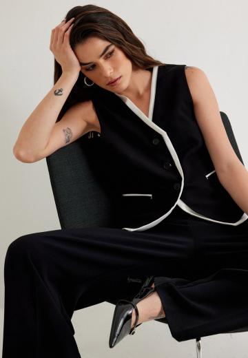 Джинсовая жилетка