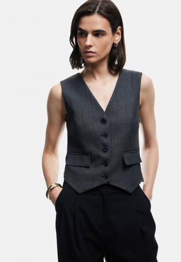 Короткая куртка