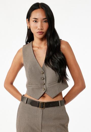 Короткая куртка