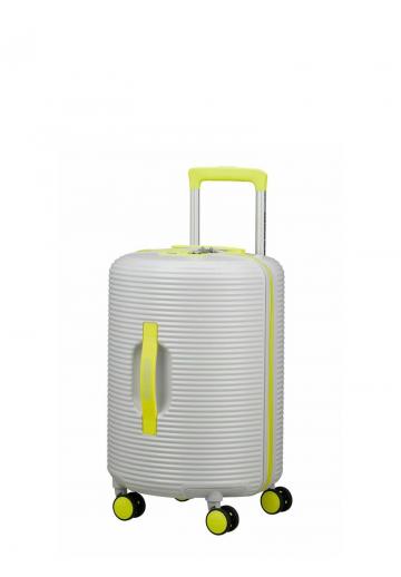 Чемодан на колесах