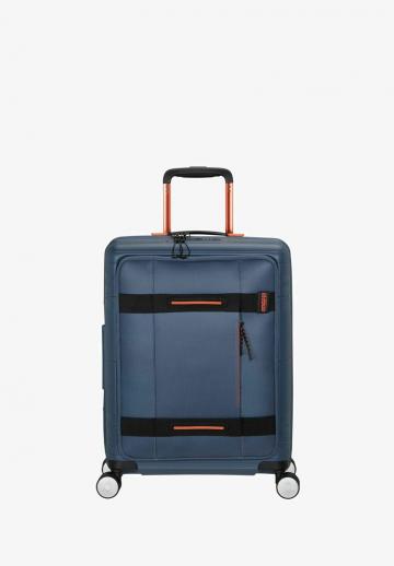 Чемодан на колесах