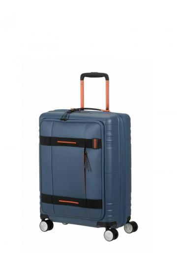 Чемодан на колесах