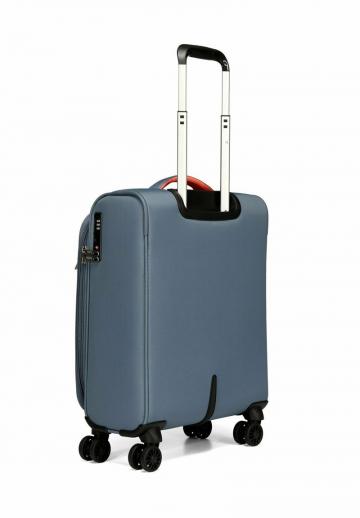 Чемодан на колесах