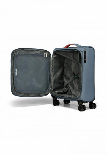 Чемодан на колесах